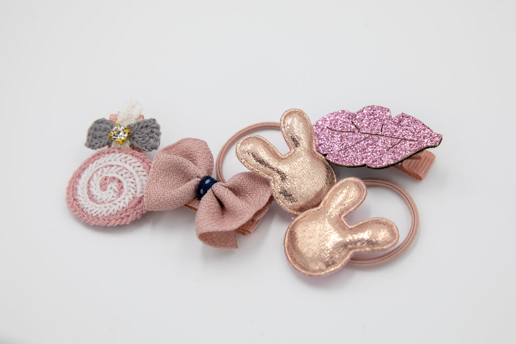 Kids Signature Hair Accessories – A 12-Piece Treasure Box of Style!