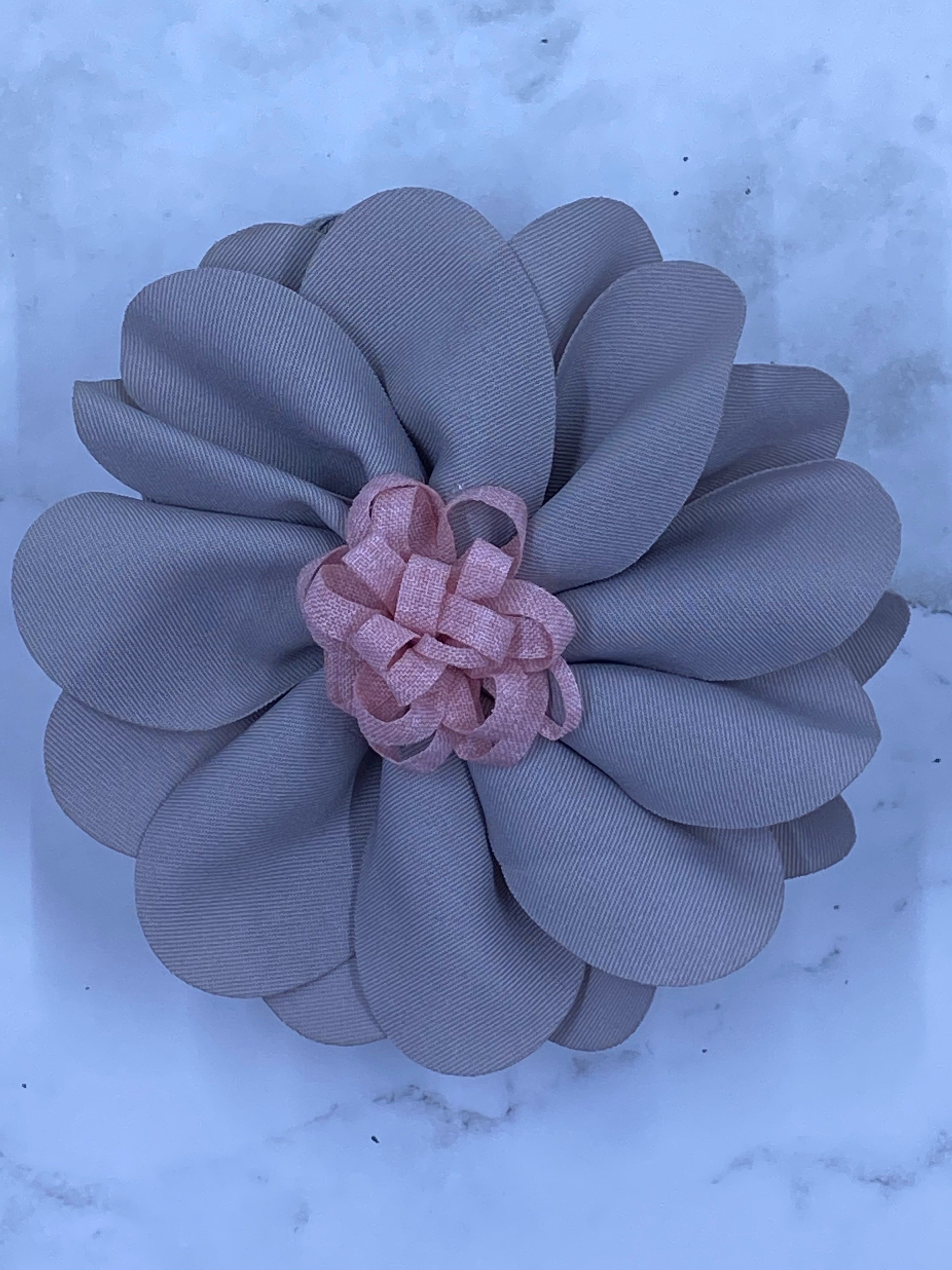 Baby Socks with large Flower for Girls 0-12 months; Toddlers — Soft, Breathable, Non slip bottoms, Fashion